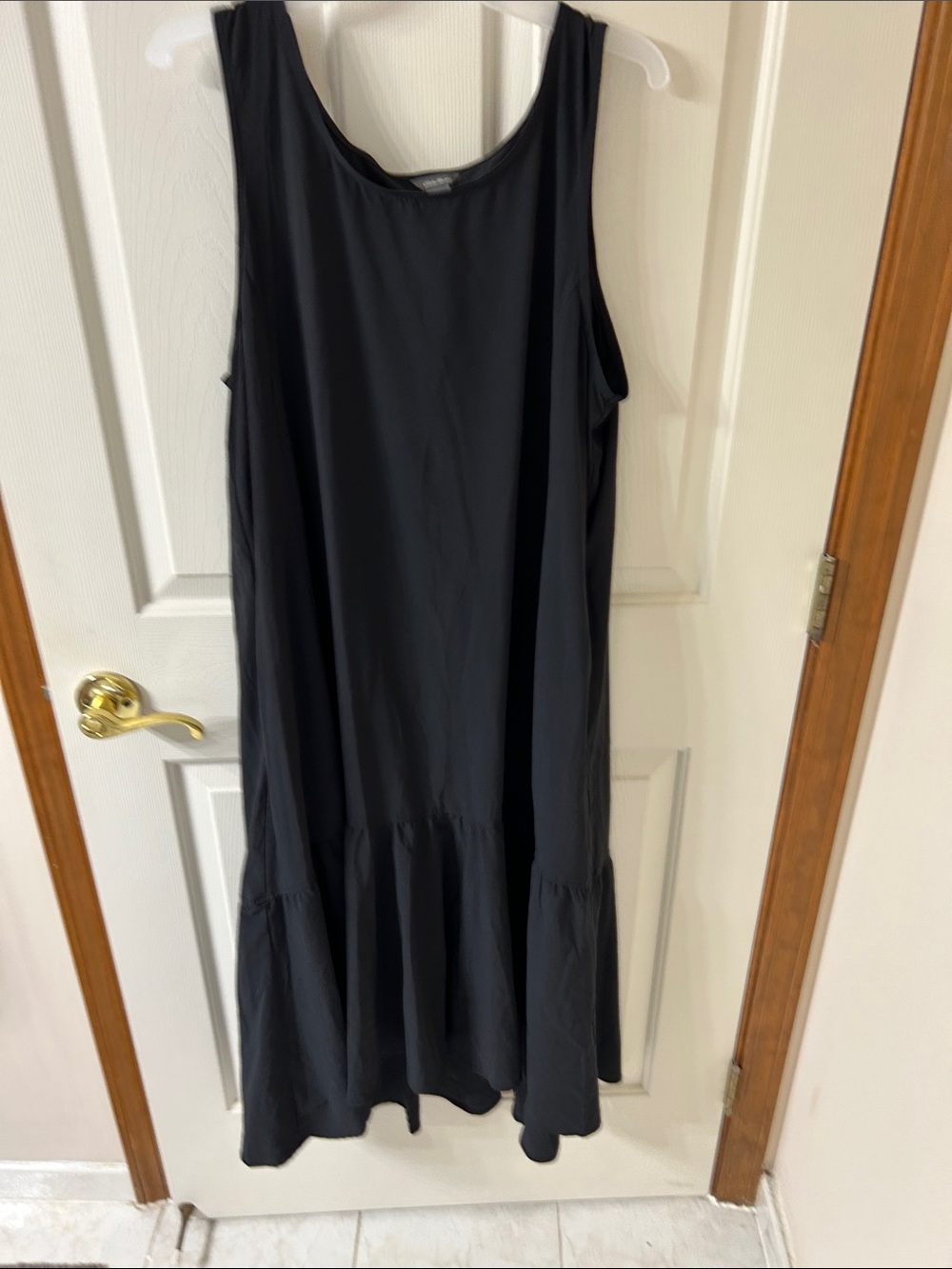 Eddie Bauer Black Sleeveless Drop-Hem Dress